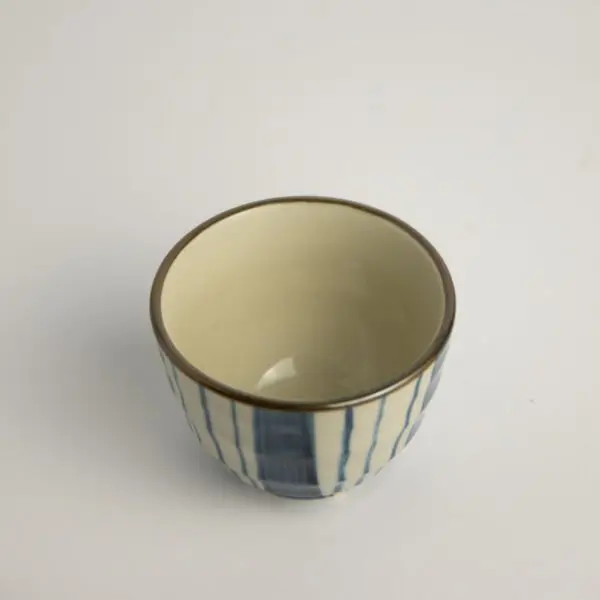 Vaso de sake de cerámica Aizome - Image 2