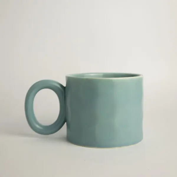 Taza de cerámica azul Harajuku