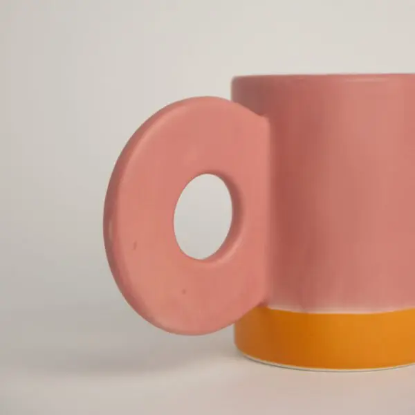 Taza de cerámica rosa Hokkori - Image 2