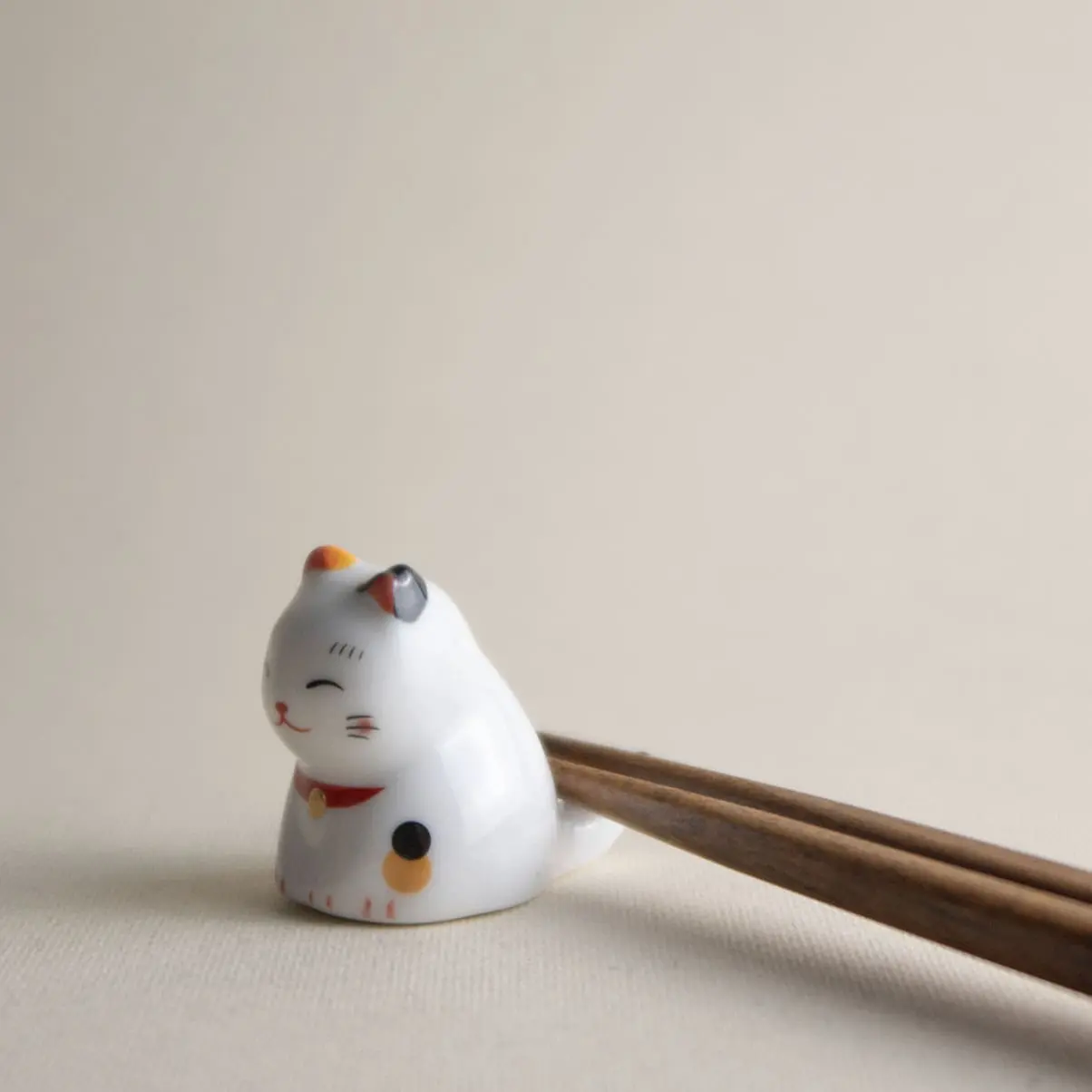 reposapalillos gatos de la suerte japoneses (vajilla japonesa)