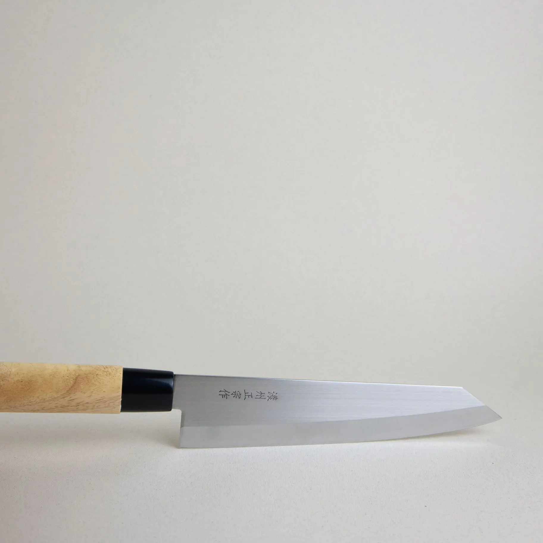 Cuchillo japonés para sushi Satake 20,5 cm
