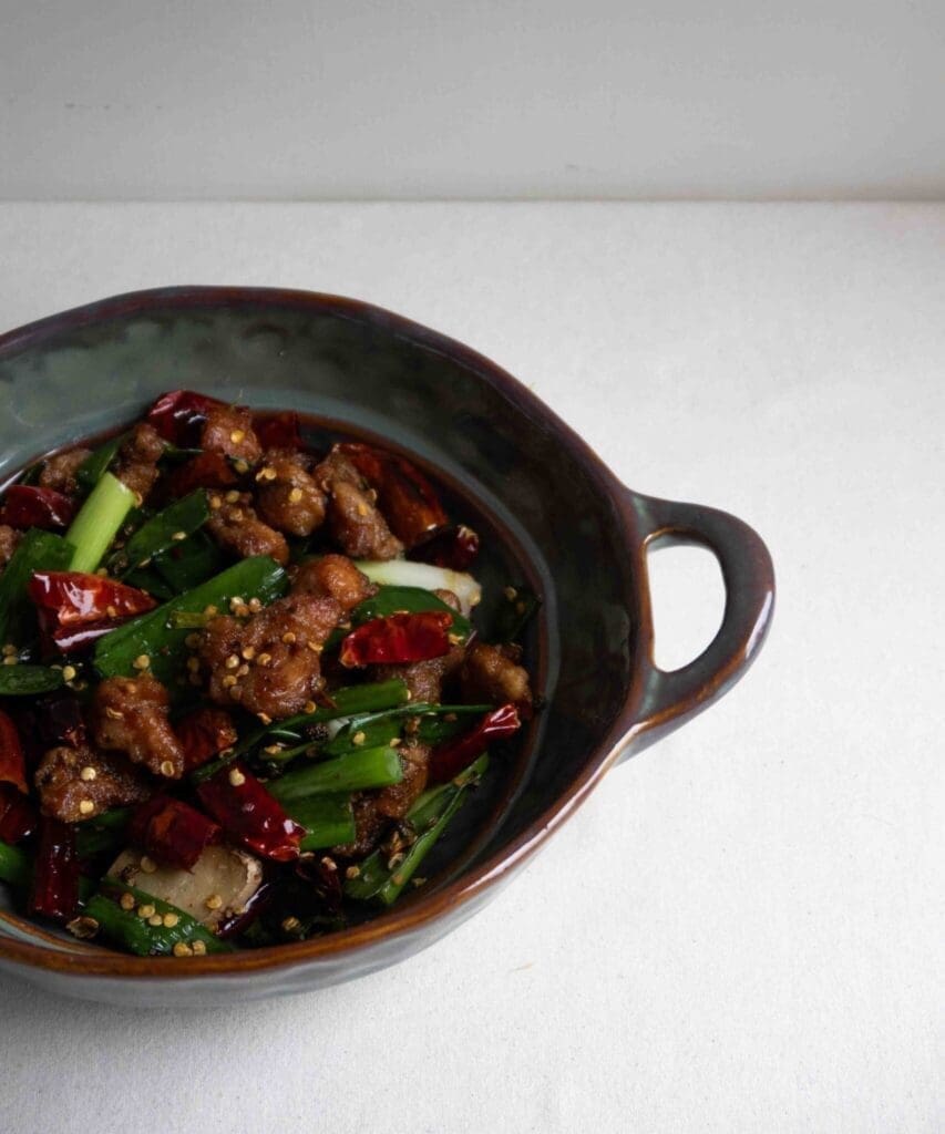 pollo con guindillas estilo sichuan