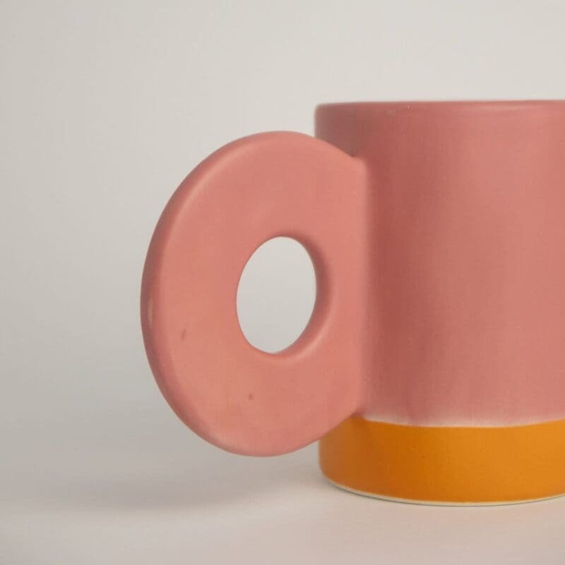 Taza de cerámica rosa Hokkori