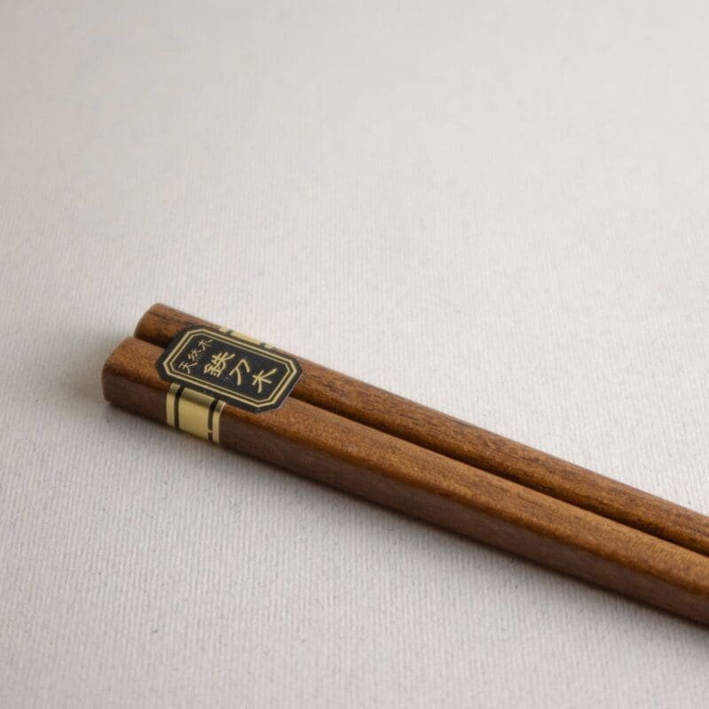 Palillos japoneses de madera Tetsutoki