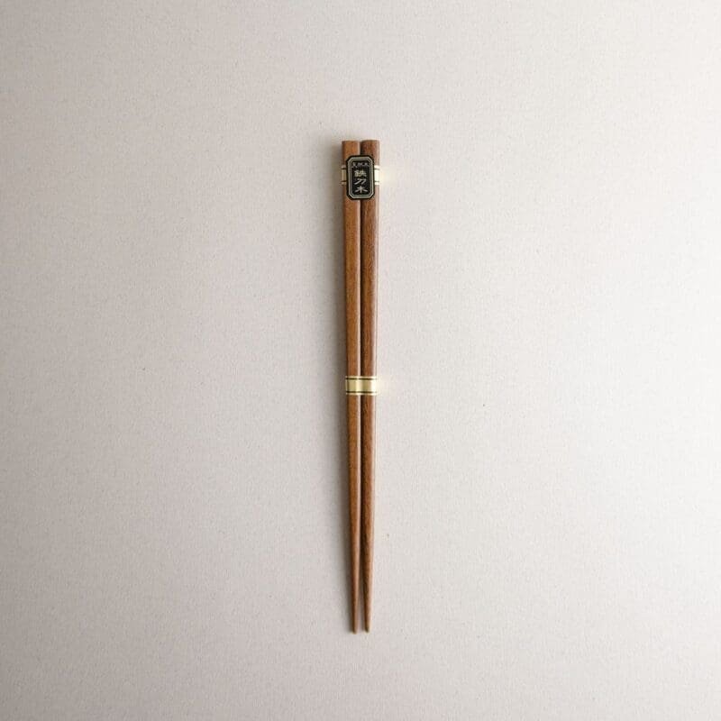 Palillos de madera japoneses