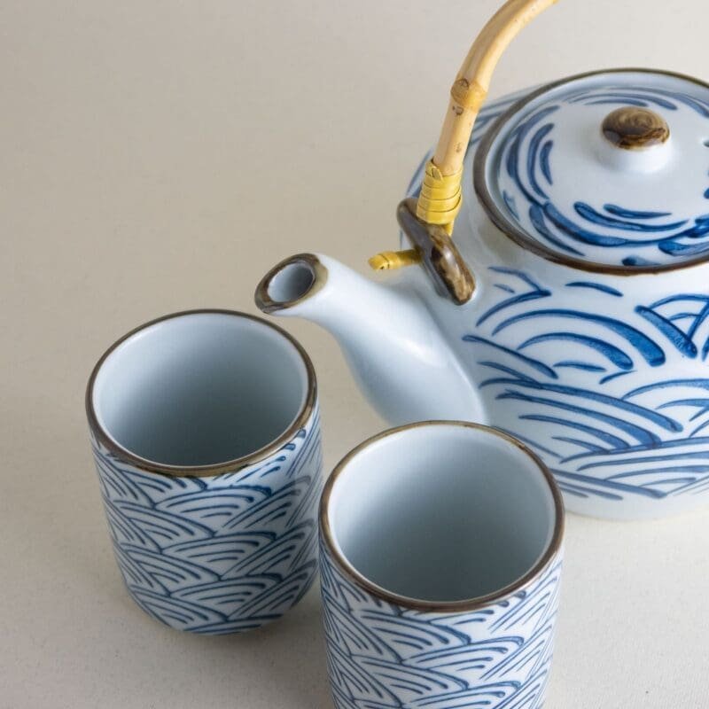 Set de tetera y tazas seigaiha